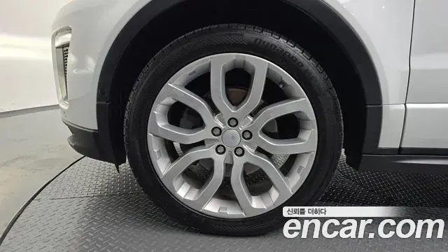 Land Rover Range Rover Evoque 2018 — Фото 5/20