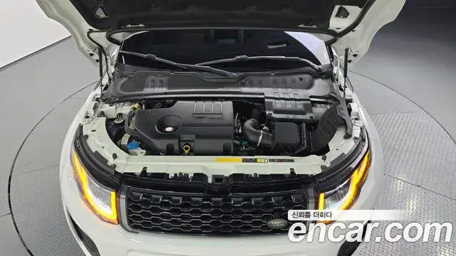 Land Rover Range Rover Evoque 2018 — Фото 6/20