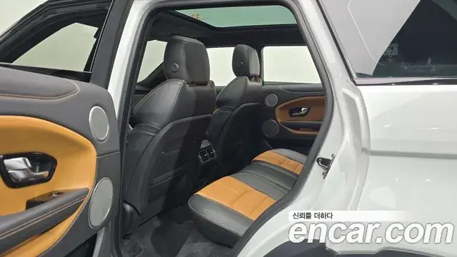 Land Rover Range Rover Evoque 2018 — Фото 11/20