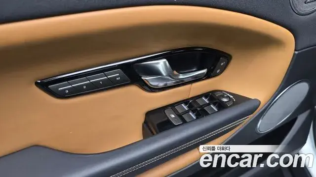 Land Rover Range Rover Evoque 2018 — Фото 15/20