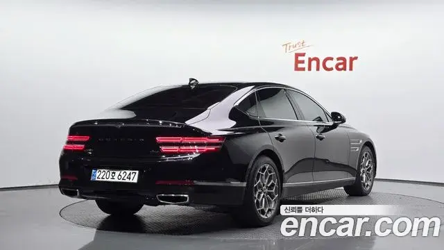 Genesis G80 2023 — Photo 19/20