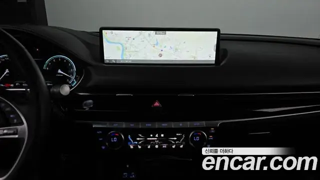 Genesis G80 2023 — Photo 16/20