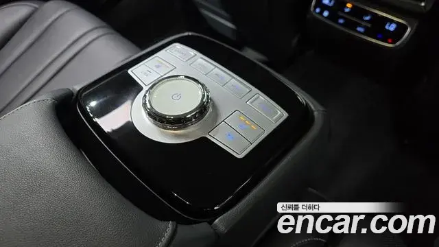 Genesis G80 2023 — Photo 6/20