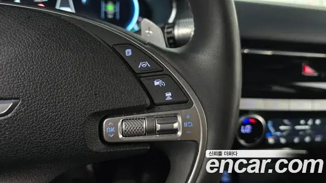 Genesis G80 2023 — Photo 18/20