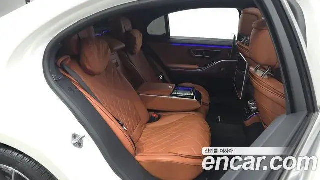 Mercedes-Benz S-Class 2021 — Photo 11/20