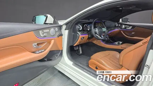 Mercedes-Benz E-Class 2019 — Фото 10/20