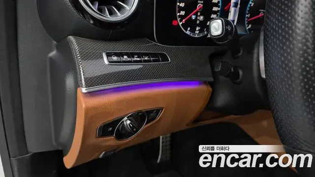 Mercedes-Benz E-Class 2019 — Şəkil 18/33