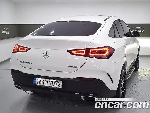 Mercedes-Benz GLE-Class 2022 — ფოტო 7/19