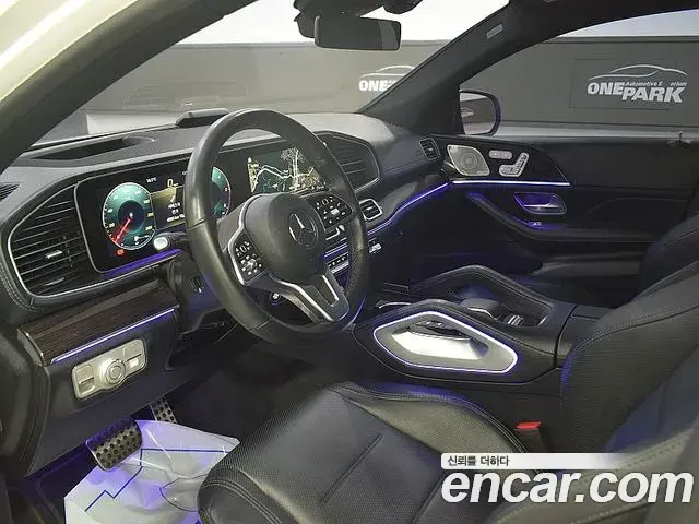 Mercedes-Benz GLE-Class 2022 — ფოტო 9/19