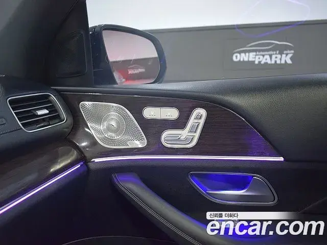 Mercedes-Benz GLE-Class 2022 — ფოტო 2/19