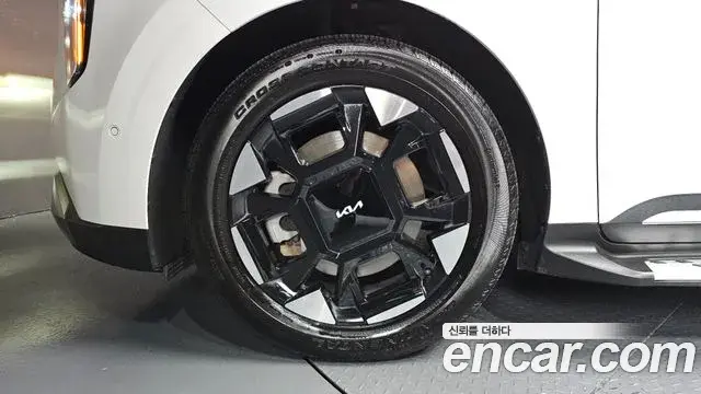 Kia Carnival 2024 — Photo 10/35