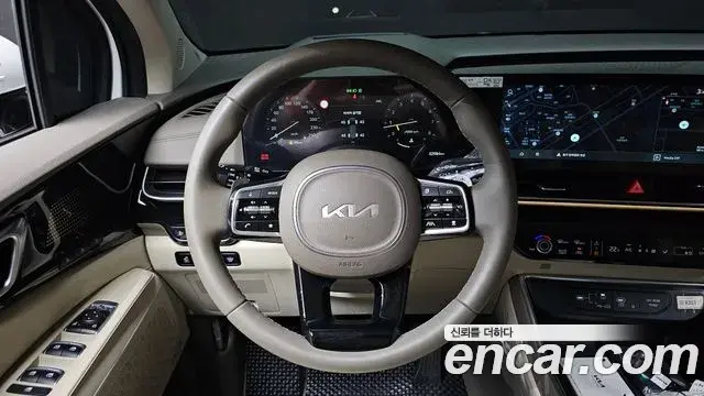 Kia Carnival 2024 — Photo 26/35