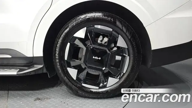 Kia Carnival 2024 — Photo 14/35