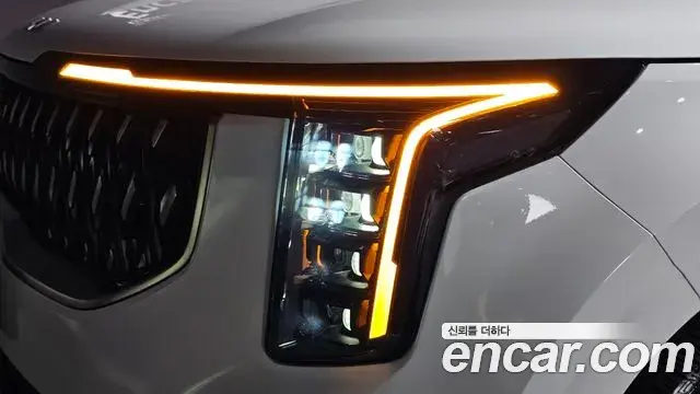 Kia Carnival 2024 — Photo 17/35