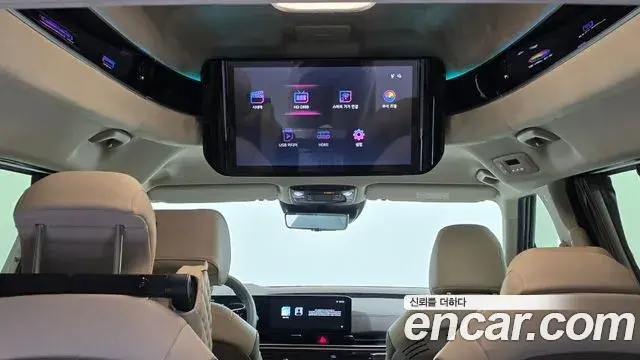 Kia Carnival 2024 — ფოტო 15/20