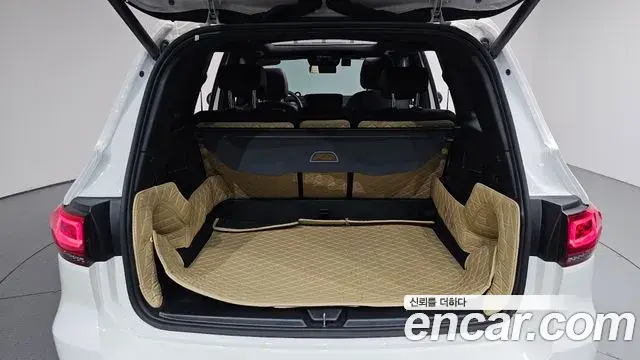 Mercedes-Benz GLB-Class 2023 — Şəkil 15/34