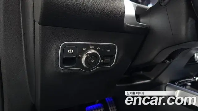Mercedes-Benz GLB-Class 2023 — Şəkil 2/34
