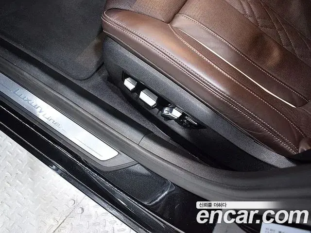 BMW 5 Series 2022 — Фото 12/20