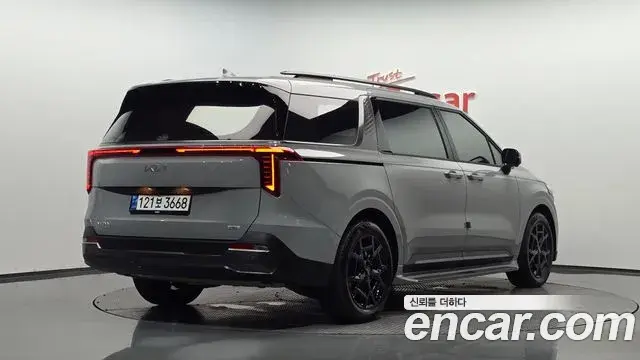 Kia Carnival 2025 — Şəkil 14/38