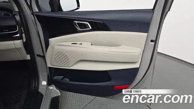 Kia Carnival 2025 — Şəkil 13/38