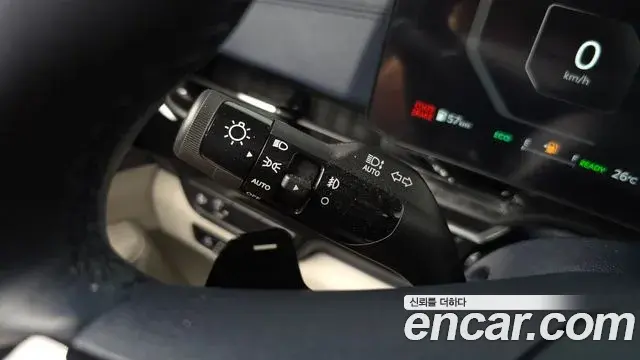 Kia Carnival 2025 — Şəkil 15/38