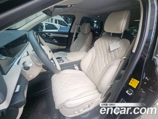 Genesis GV80 2024 — Photo 3/8