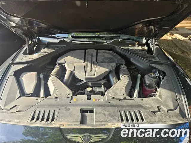 Genesis GV80 2024 — Photo 2/8