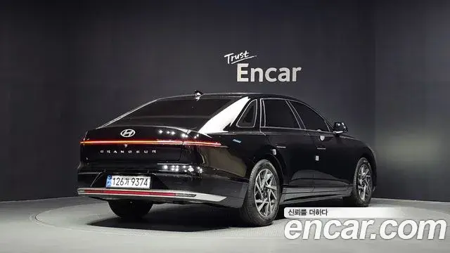 Hyundai Grandeur Hybrid 2023 — Şəkil 9/20