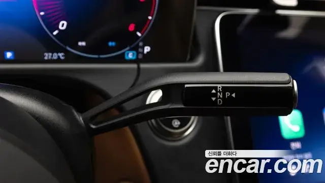Mercedes-Benz E-Class 2025 — Photo 11/19