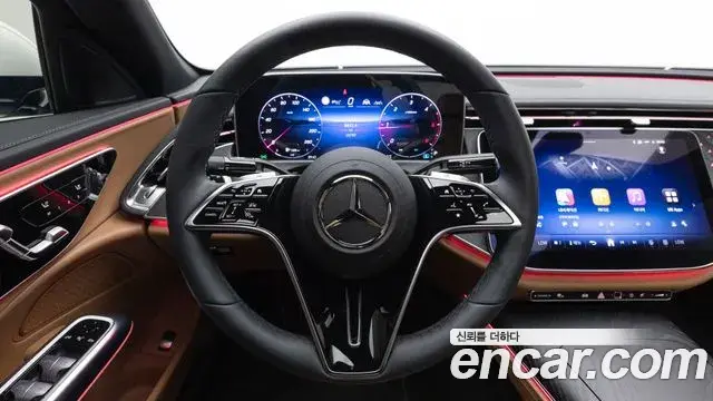 Mercedes-Benz E-Class 2025 — Photo 19/19