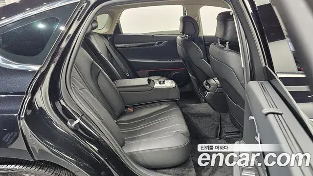 Genesis G80 2025 — Şəkil 29/32