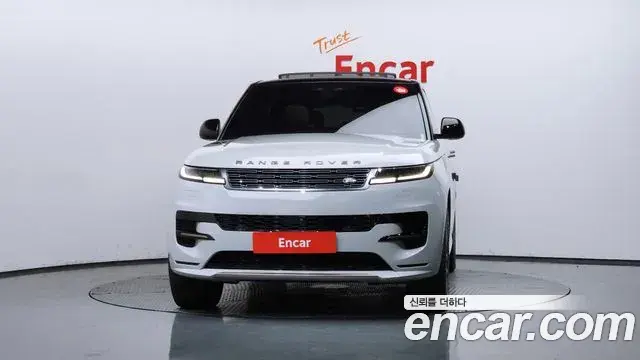 Land Rover Range Rover Sport 2025 — Photo 26/40