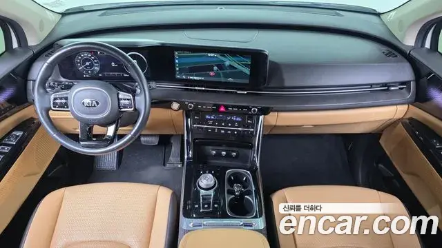 Kia Carnival 2021 — ფოტო 7/20