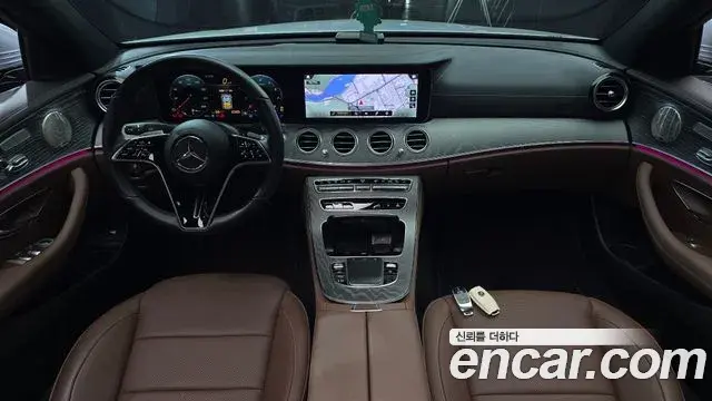 Mercedes-Benz E-Class 2023 — Фото 7/20
