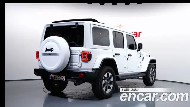 Jeep Wrangler 2023 — ფოტო 18/30