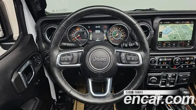 Jeep Wrangler 2023 — ფოტო 12/30
