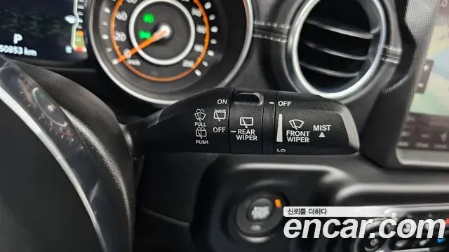 Jeep Wrangler 2023 — ფოტო 29/30