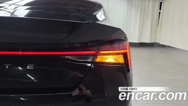 Hyundai The New Avante Hybrid 2022 — Photo 32/32