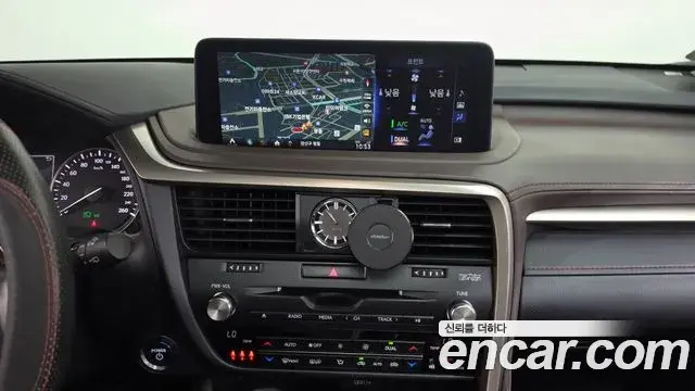 Lexus RX450h 2021 — Photo 37/38