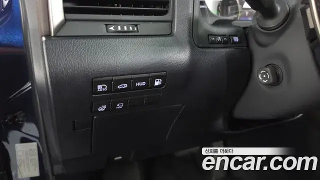 Lexus RX450h 2021 — Photo 13/38