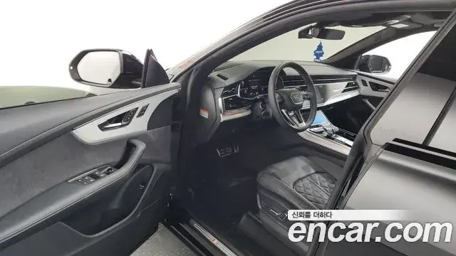 Audi Q8 2025 — ფოტო 7/36