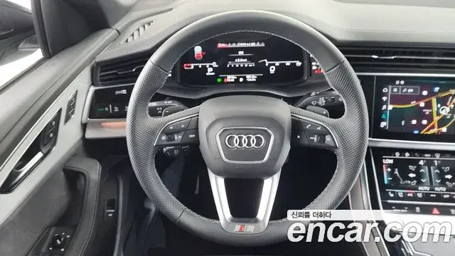 Audi Q8 2025 — ფოტო 19/36
