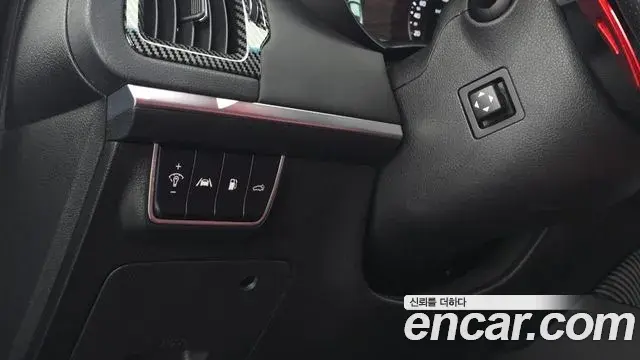Kia Stinger Meister 2022 — ფოტო 8/33