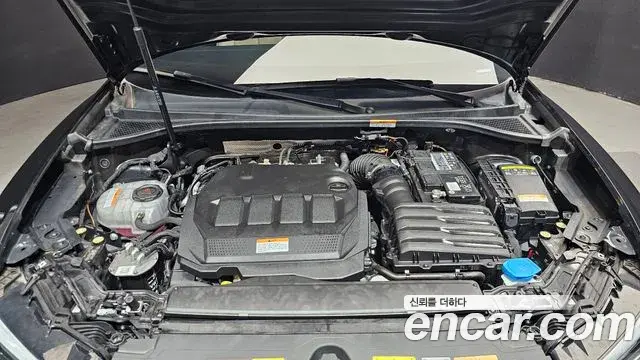 Audi Q3 2023 — ფოტო 29/31