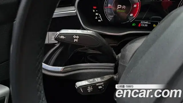 Audi Q3 2023 — ფოტო 16/31