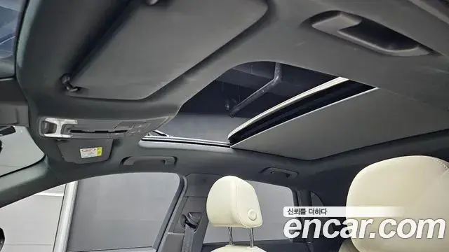 Audi Q3 2023 — ფოტო 8/31