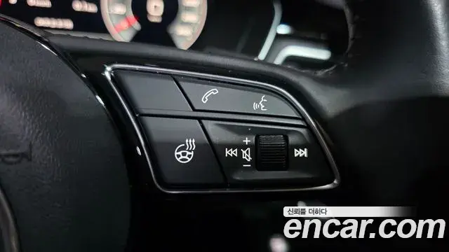 Audi A4 2020 — ფოტო 27/34
