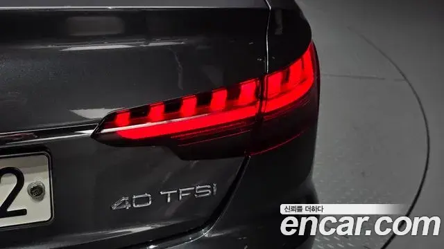 Audi A4 2020 — ფოტო 21/34