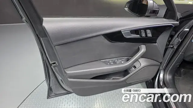 Audi A4 2020 — ფოტო 31/34