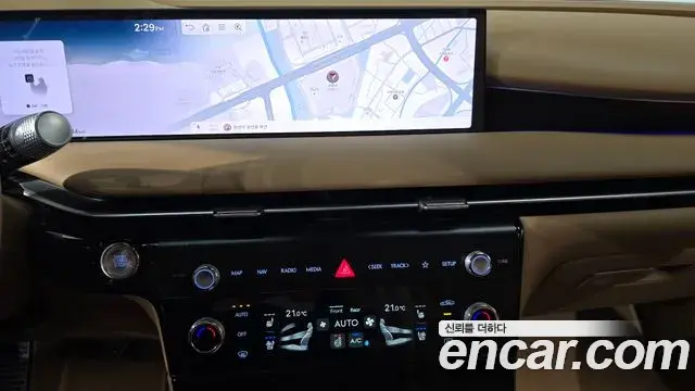 Genesis G80 2024 — Şəkil 31/33